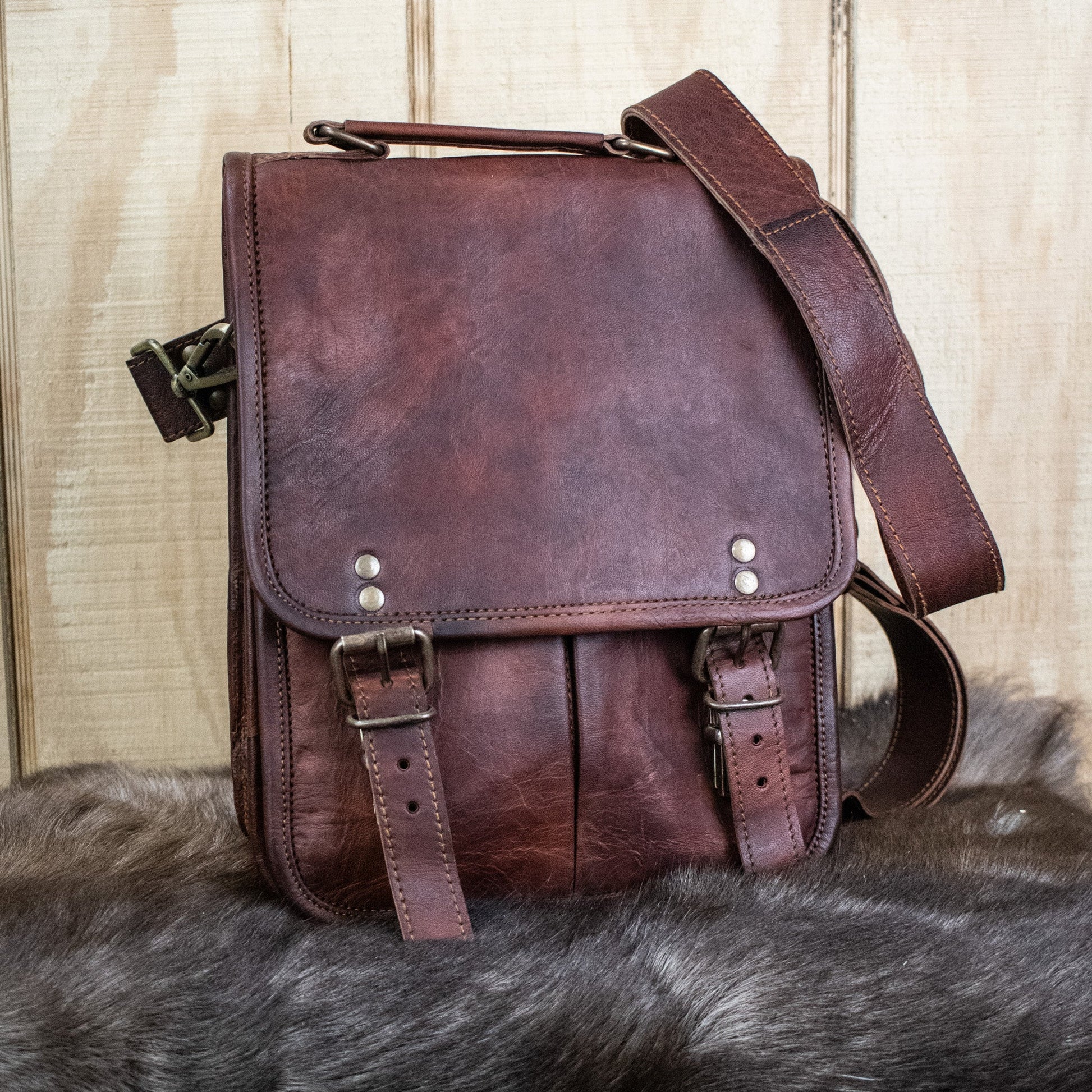 "D&D Ultimate Campaign" Leather Bag (v.2) Misty Mountain Gaming