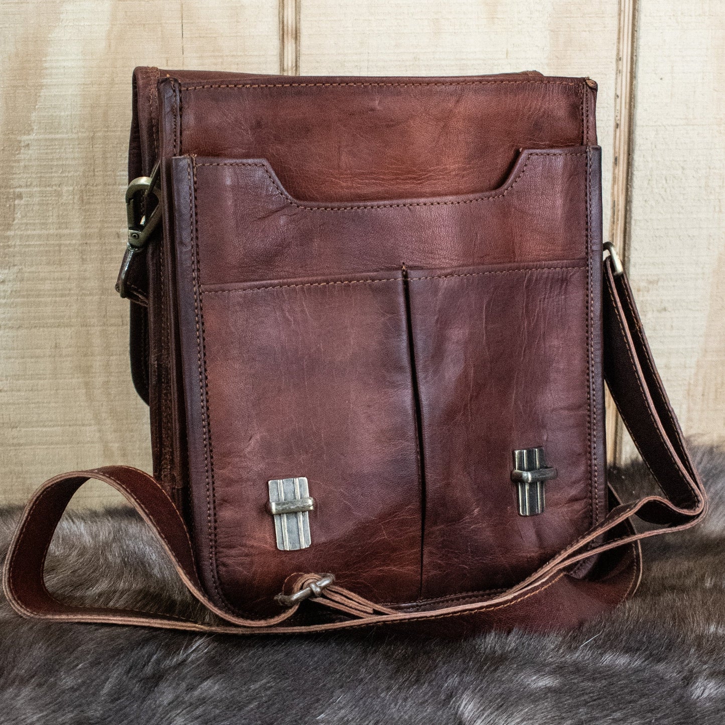 "D&D Ultimate Campaign" Leather Bag (v.2) Misty Mountain Gaming