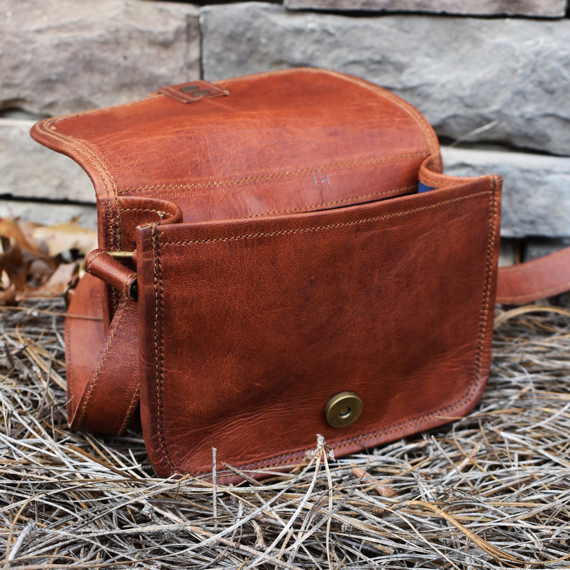 The Ranger Leather Satchel - Small Misty Mountain Gaming