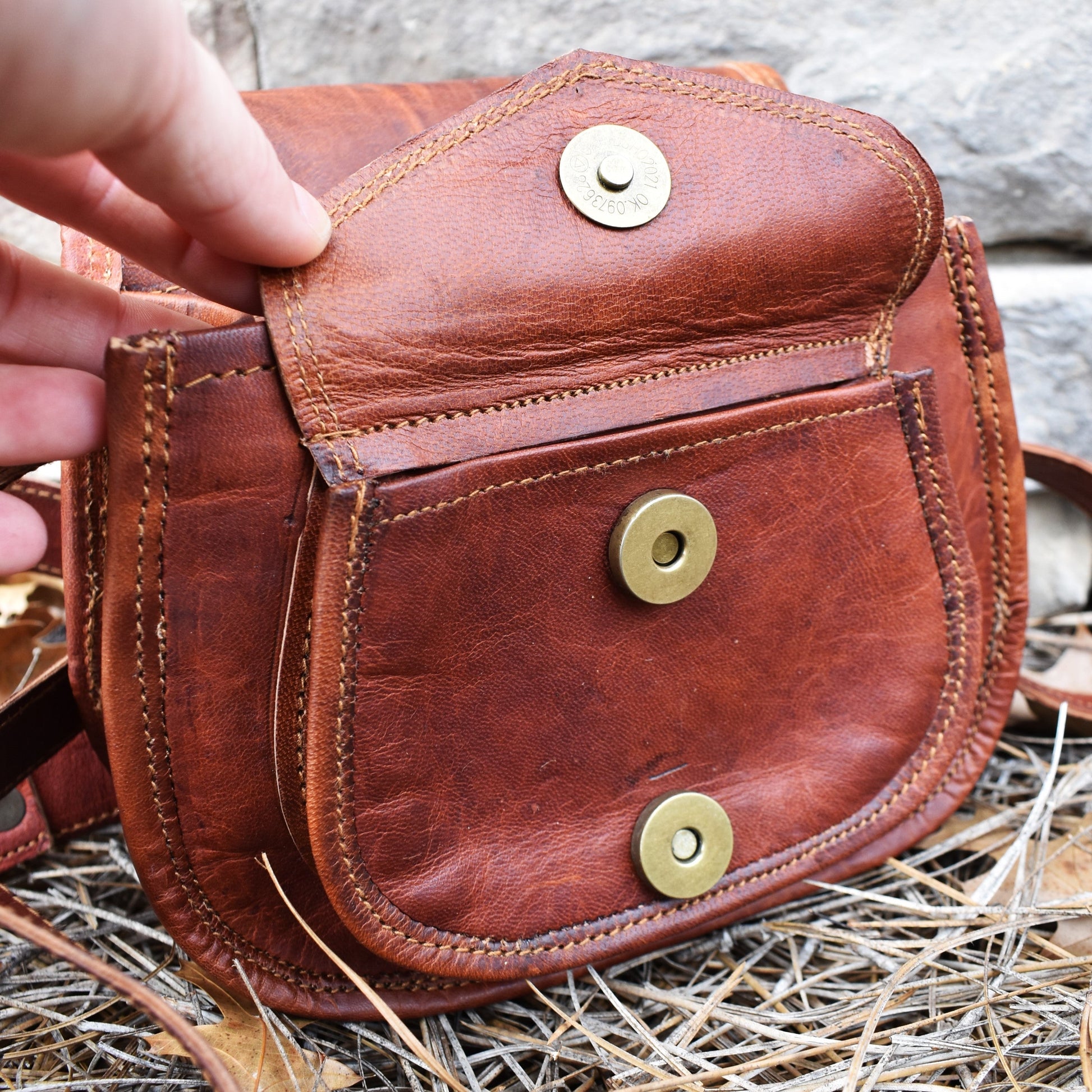 The Rogue Leather Satchel - Small (Tan) Misty Mountain Gaming